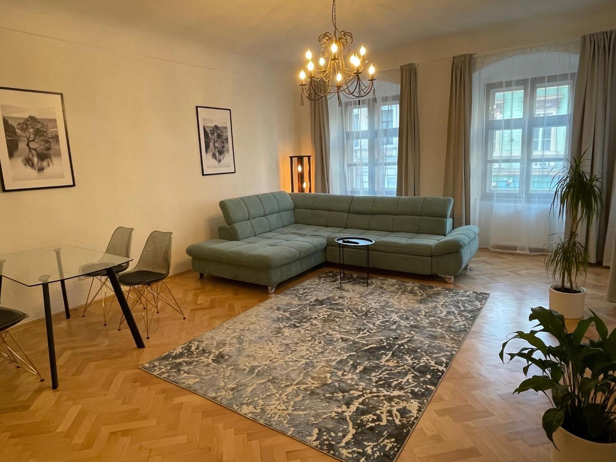Hirscher Apartments Брашов Номер фото