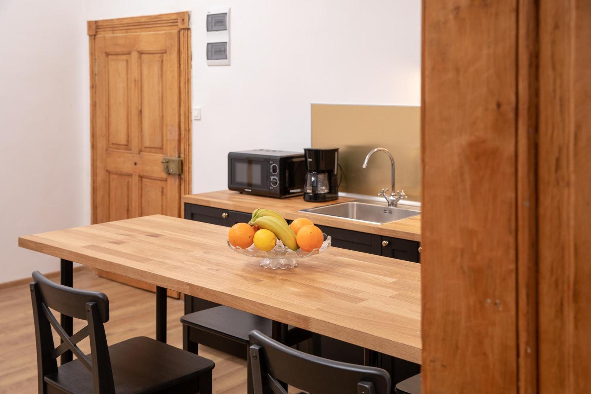 Hirscher Apartments Брашов Номер фото
