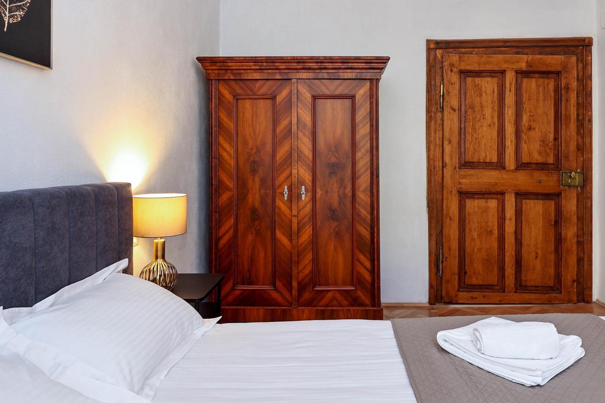 Hirscher Apartments Брашов Екстер'єр фото